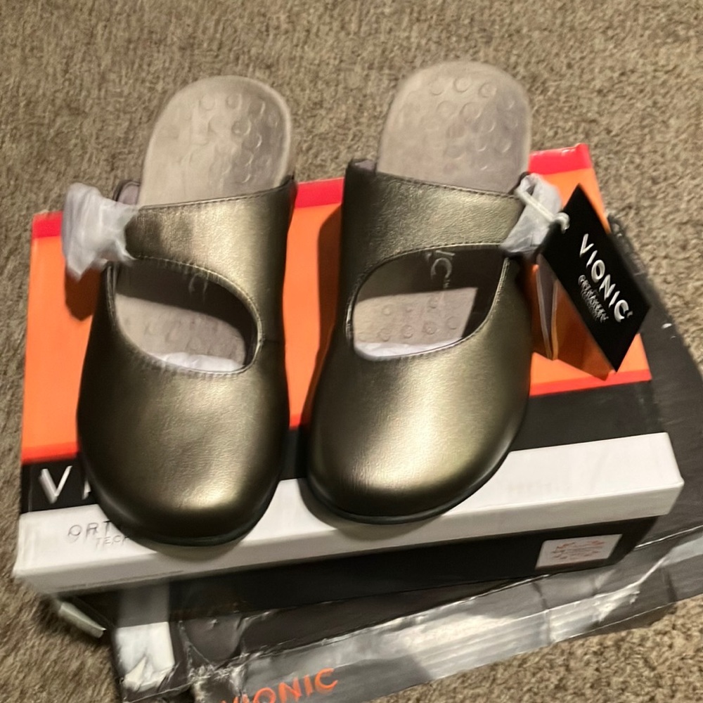 UVionic Joan mule orthqheel Christmas special!